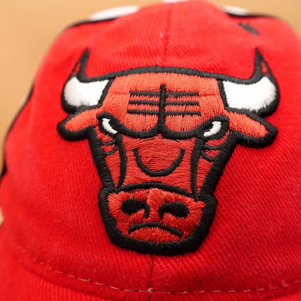 Chicago Bulls Hat Cap Strap Back Red Black White One Size NBA Basketball
